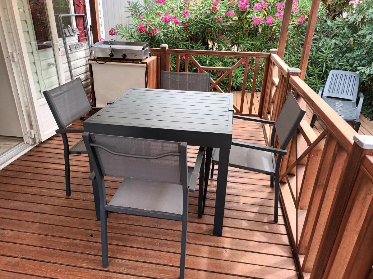 Camping Le Clos Du Thym Argelès-sur-Mer Exteriör bild